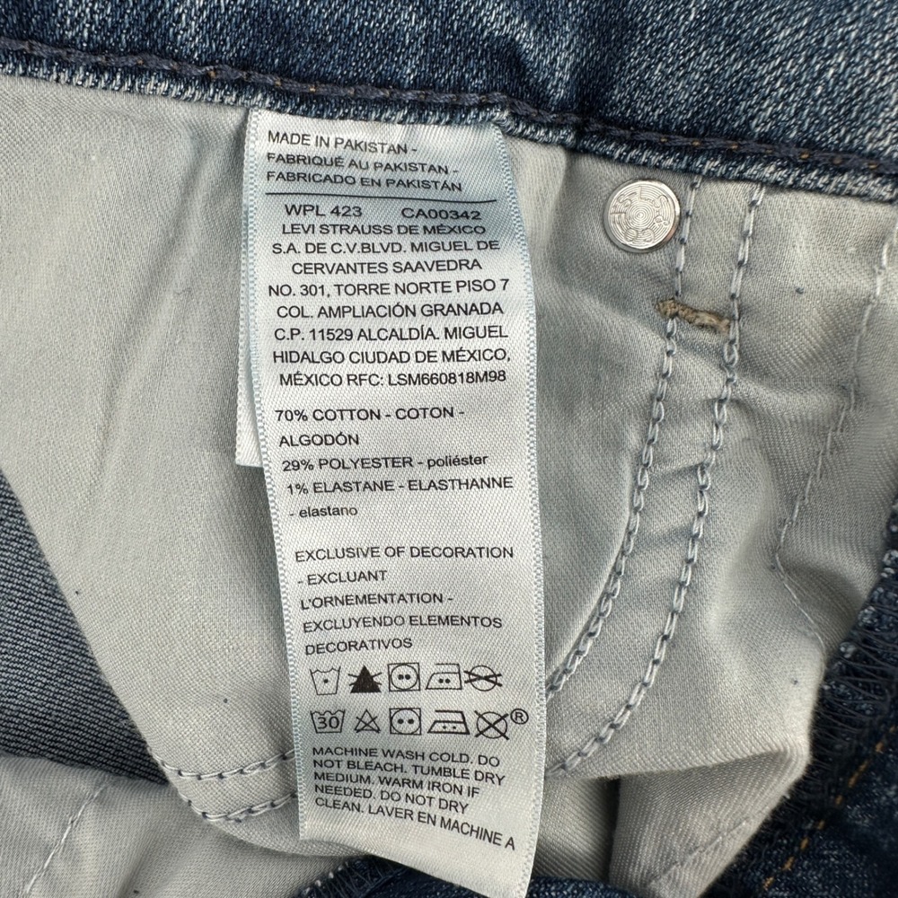 Levi Strauss Signature Womens Size 10M Blue Mid Rise Bootcut Jeans‎ W30 L32 - Picture 8 of 12